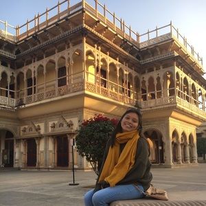 Meet your Posher, Mishel